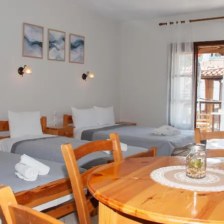 Aris Junior Skopelos Apartment *