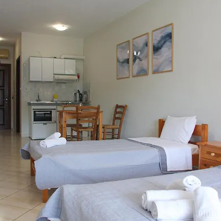 Aris Junior Skopelos Apartment Neo Klima